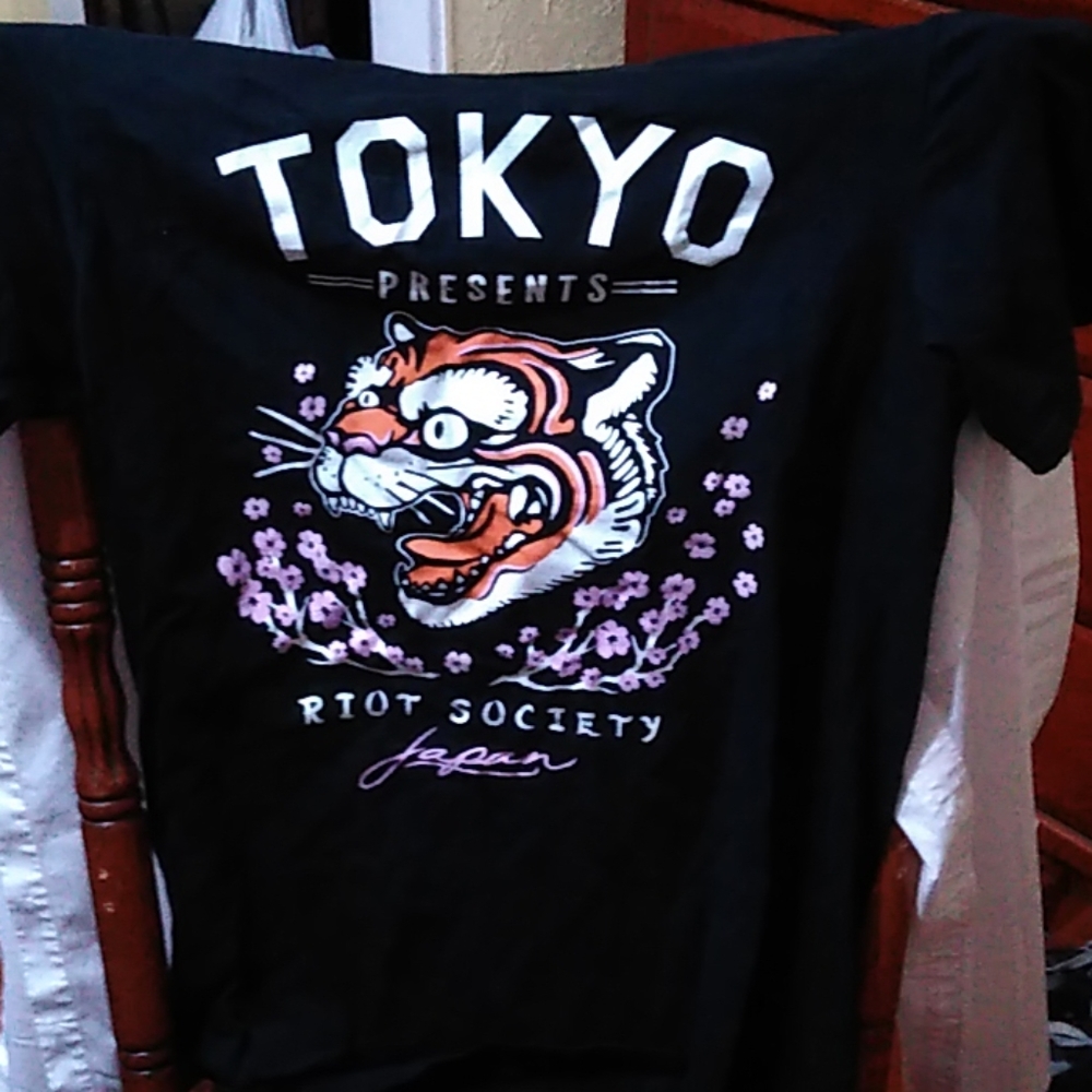 Tokyo T-shirt